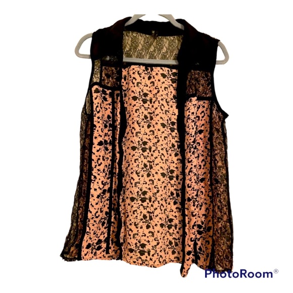Sale 3 for $10 - Maurice’s Sleeveless Lace-Detailed Blouse - Picture 1 of 8
